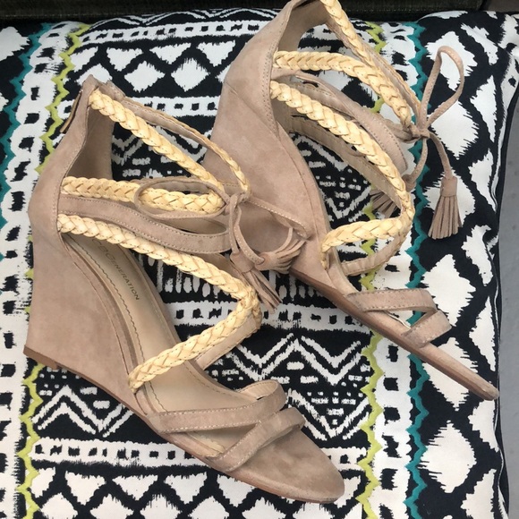 BCBGenaration wedge sandals . - Picture 2 of 5
